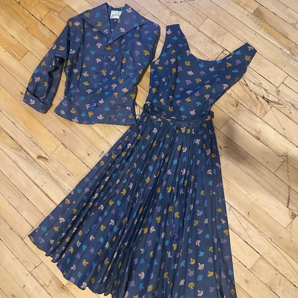 Vintage blue-grey pleated mushroom Dress with overcoat